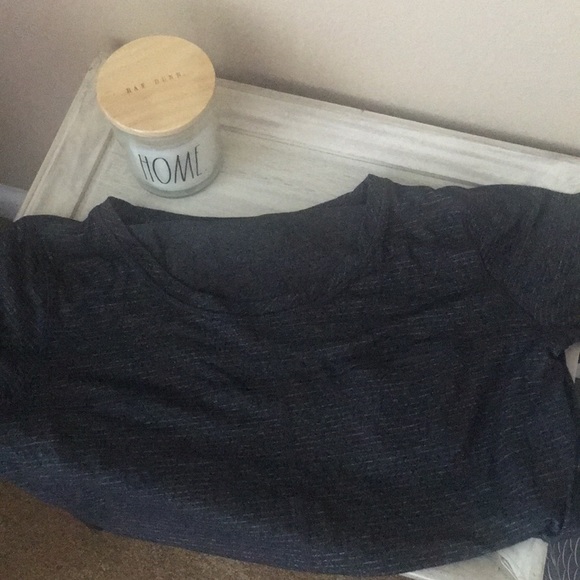 Lululemon - Picture 4 of 5